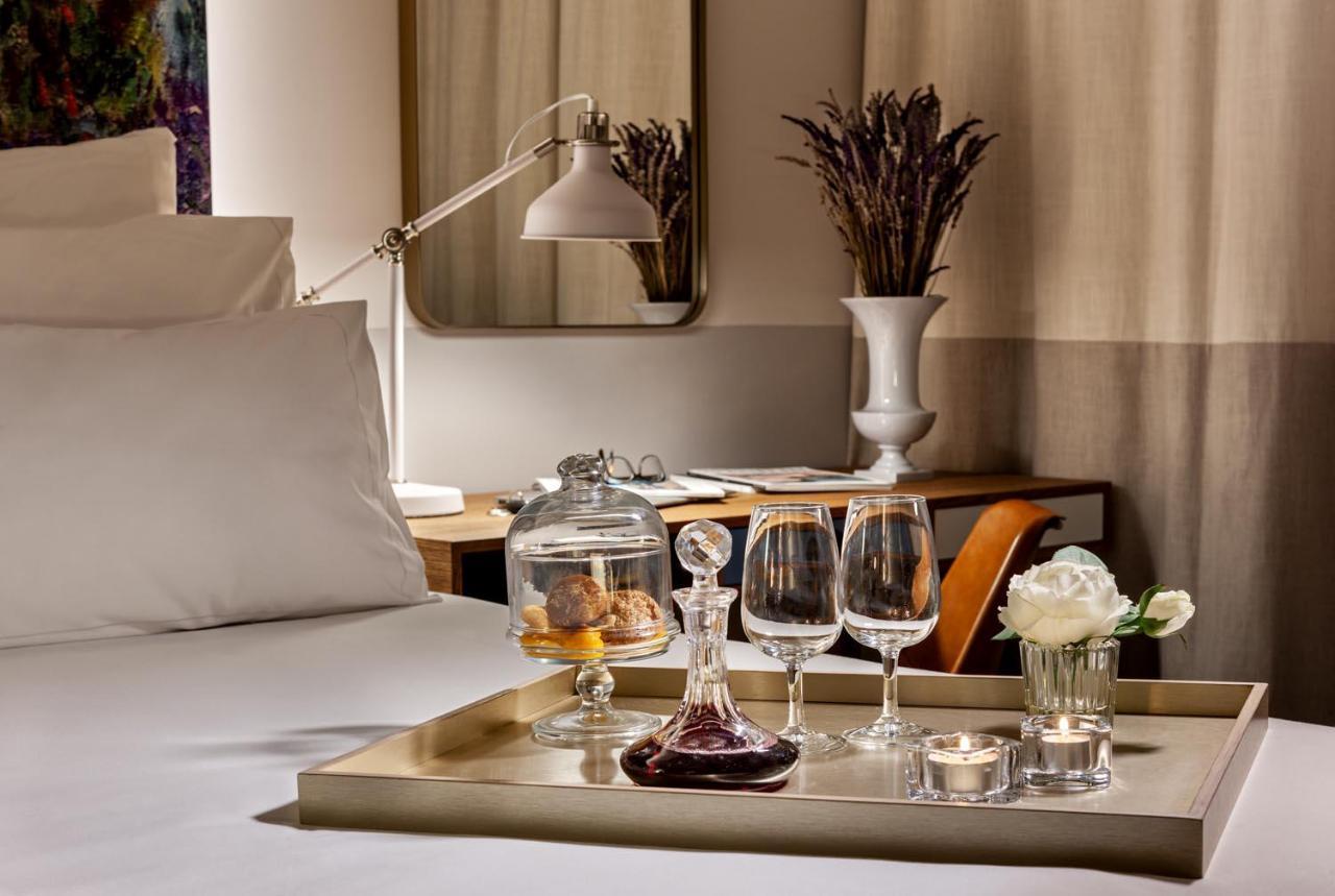 Pestana Douro Riverside - Preferred Hotels & Resorts, Lifestyle Valbom  Exterior photo A tray with a decanter, wine glasses, and a candle holder