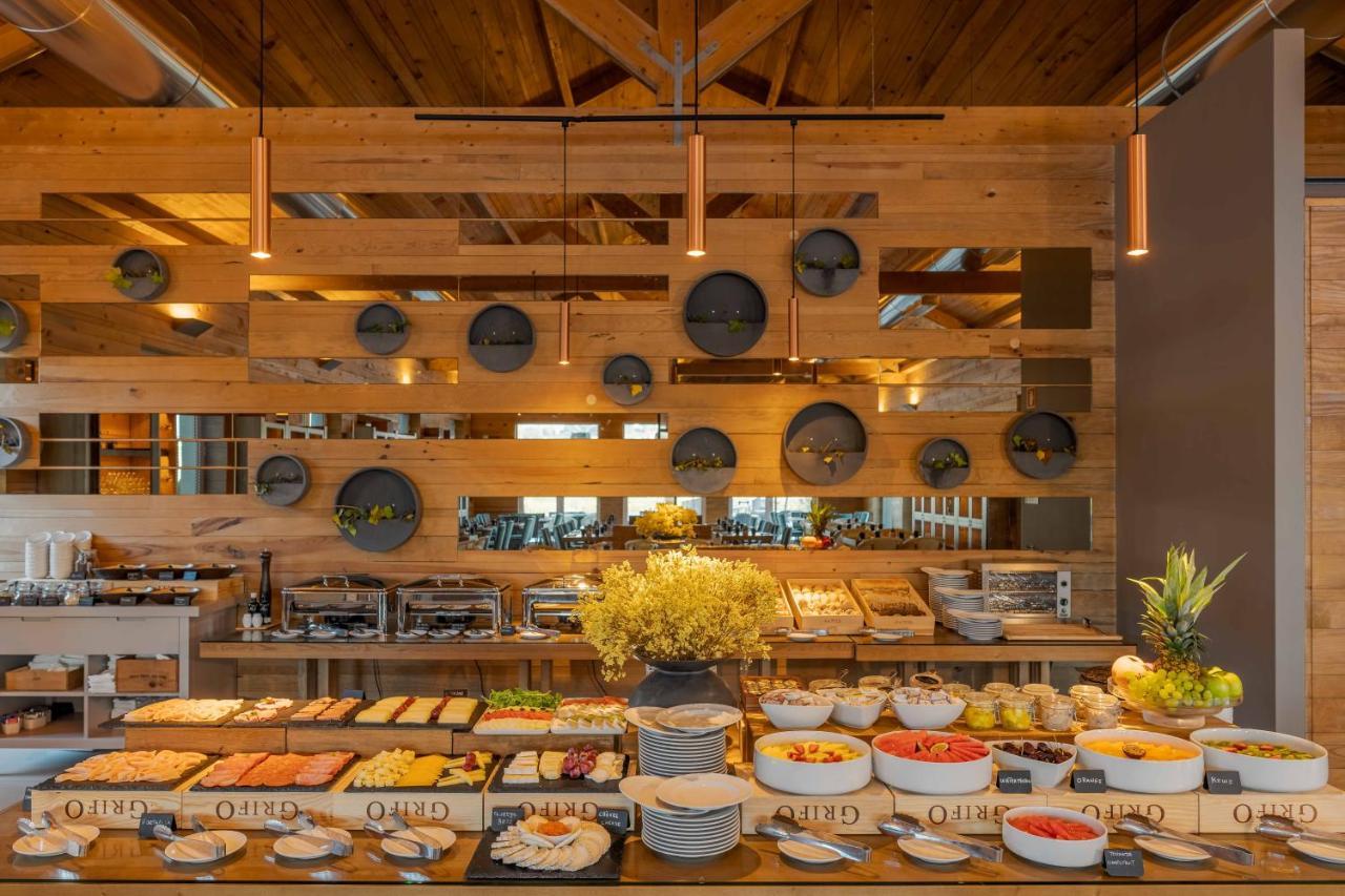 Pestana Douro Riverside - Preferred Hotels & Resorts, Lifestyle Valbom  Exterior photo The buffet at the restaurant